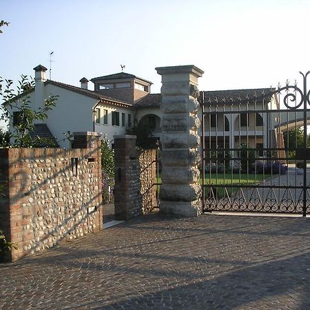 Agriturismo Due Torri Монтебеллуна Экстерьер фото