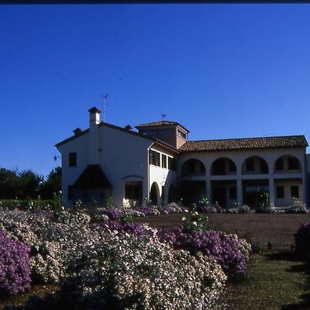 Agriturismo Due Torri Монтебеллуна Экстерьер фото